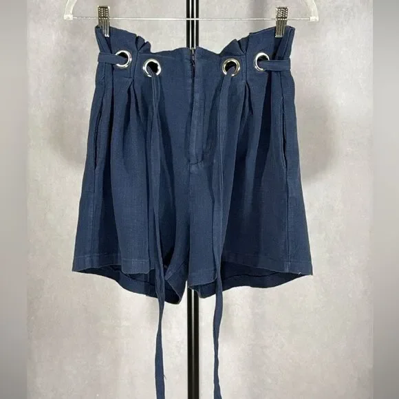 &Merci Linen Blend Tie Front Shorts With Silver Grommets Size Medium - Picture 2 of 6